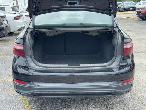 Used 2025 Volkswagen Jetta Sport FWD image 6
