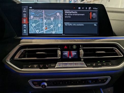 Used 2022 BMW X5 sDrive40i w/ M Sport Package image 12