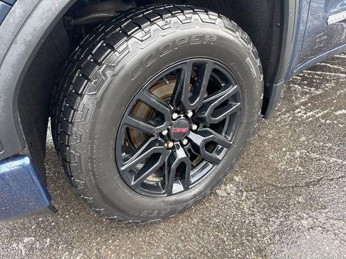 Used 2021 GMC Sierra 1500 Elevation w/ Preferred Package image 2