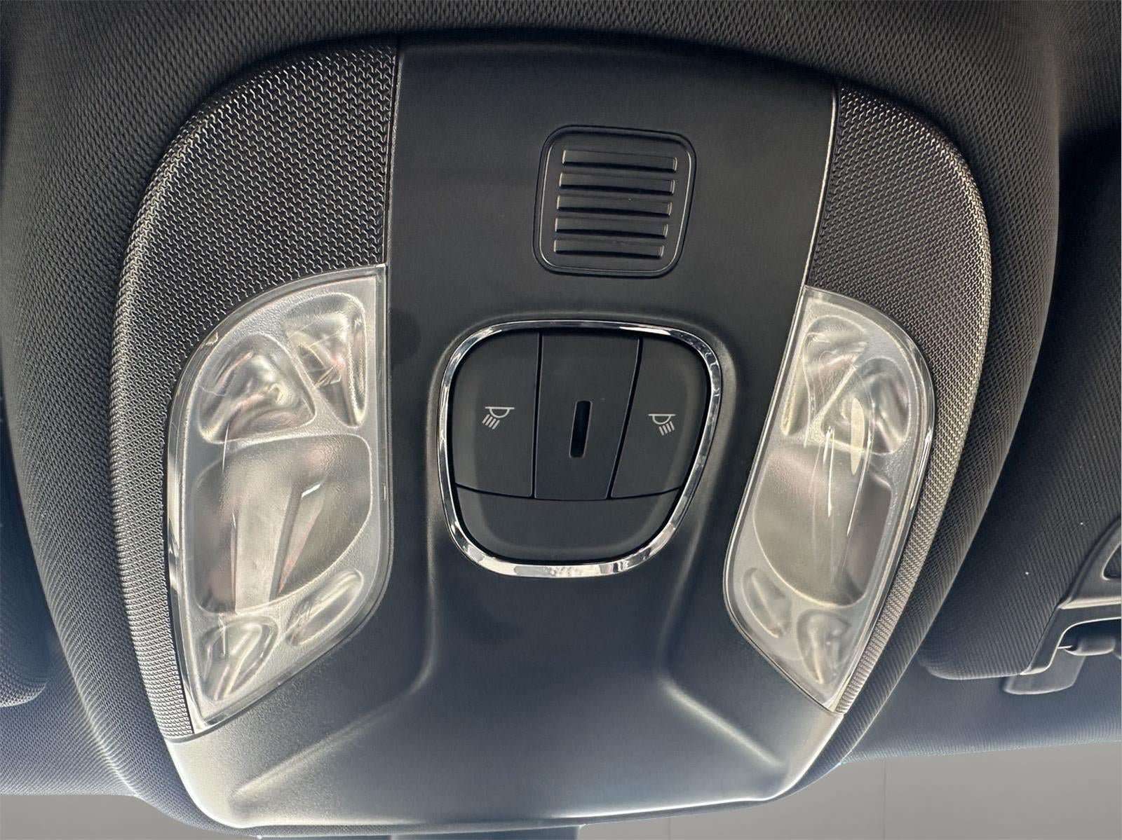 Used 2025 Jeep Compass Trailhawk AWD/4WD image 33