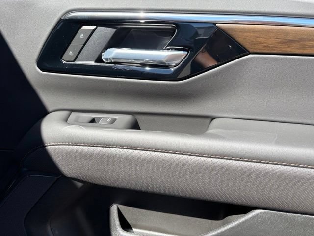 New 2026 Chevrolet Tahoe High Country AWD/4WD image 19