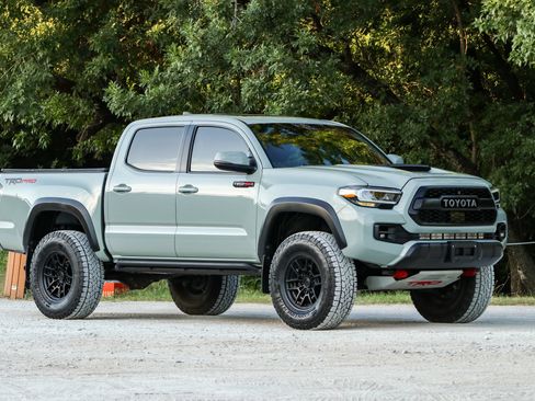 Used 2021 Toyota Tacoma TRD Pro AWD/4WD image 7
