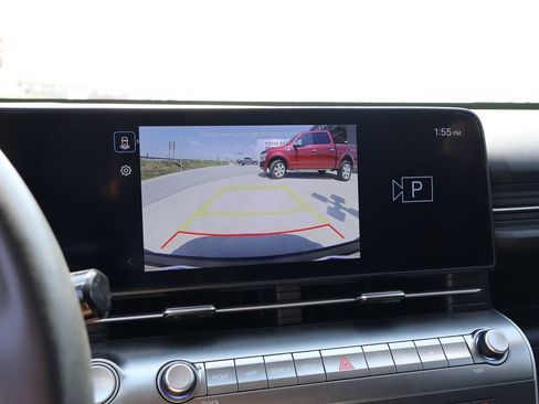 Used 2025 Hyundai Kona SEL FWD image 32