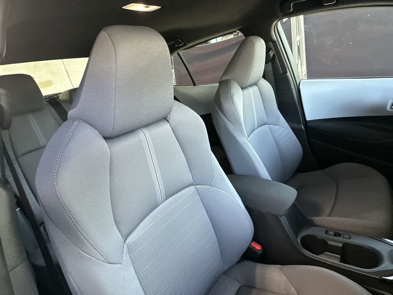 Used 2026 Toyota Corolla SE FWD image 27