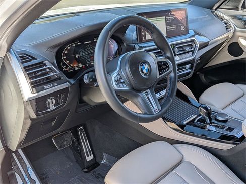 Used 2024 BMW X4 M40i w/ Premium Package image 8