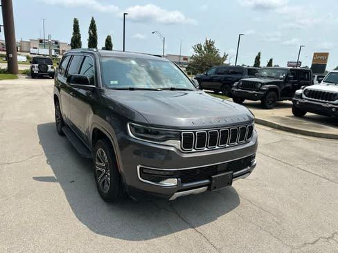 Used 2024 Jeep Wagoneer Series II AWD/4WD image 25