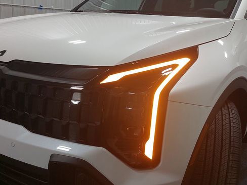 New 2026 Kia Sportage X-Line image 32