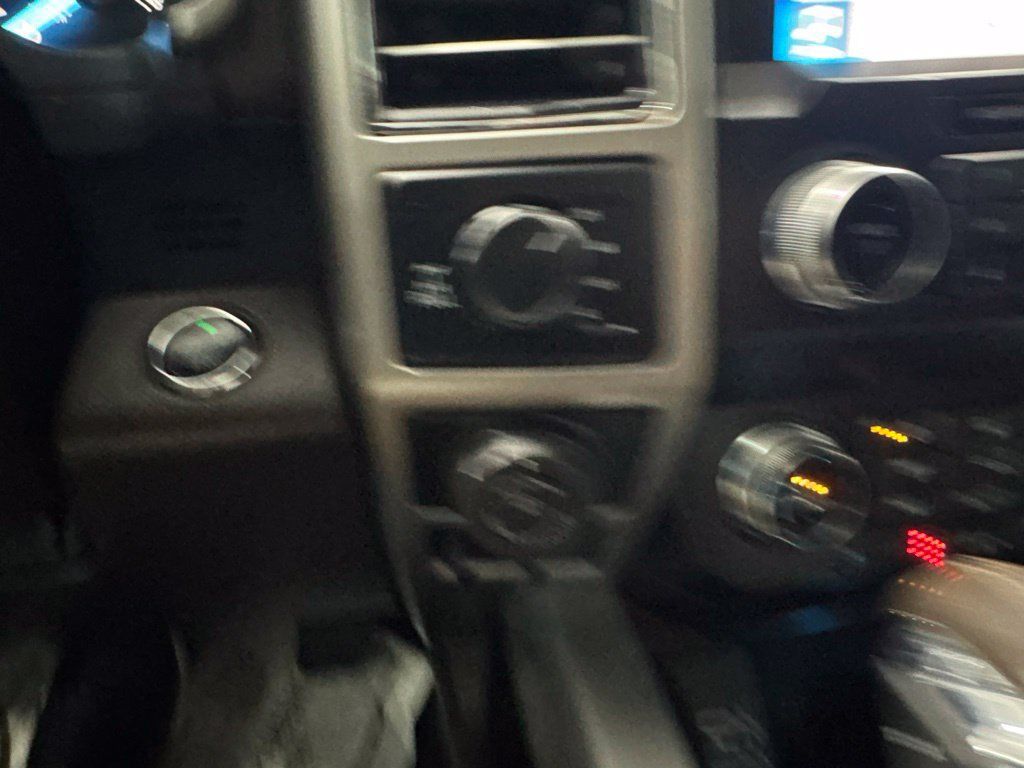 Used 2019 Ford F150 King Ranch w/ Equipment Group 601A Luxury AWD/4WD image 17