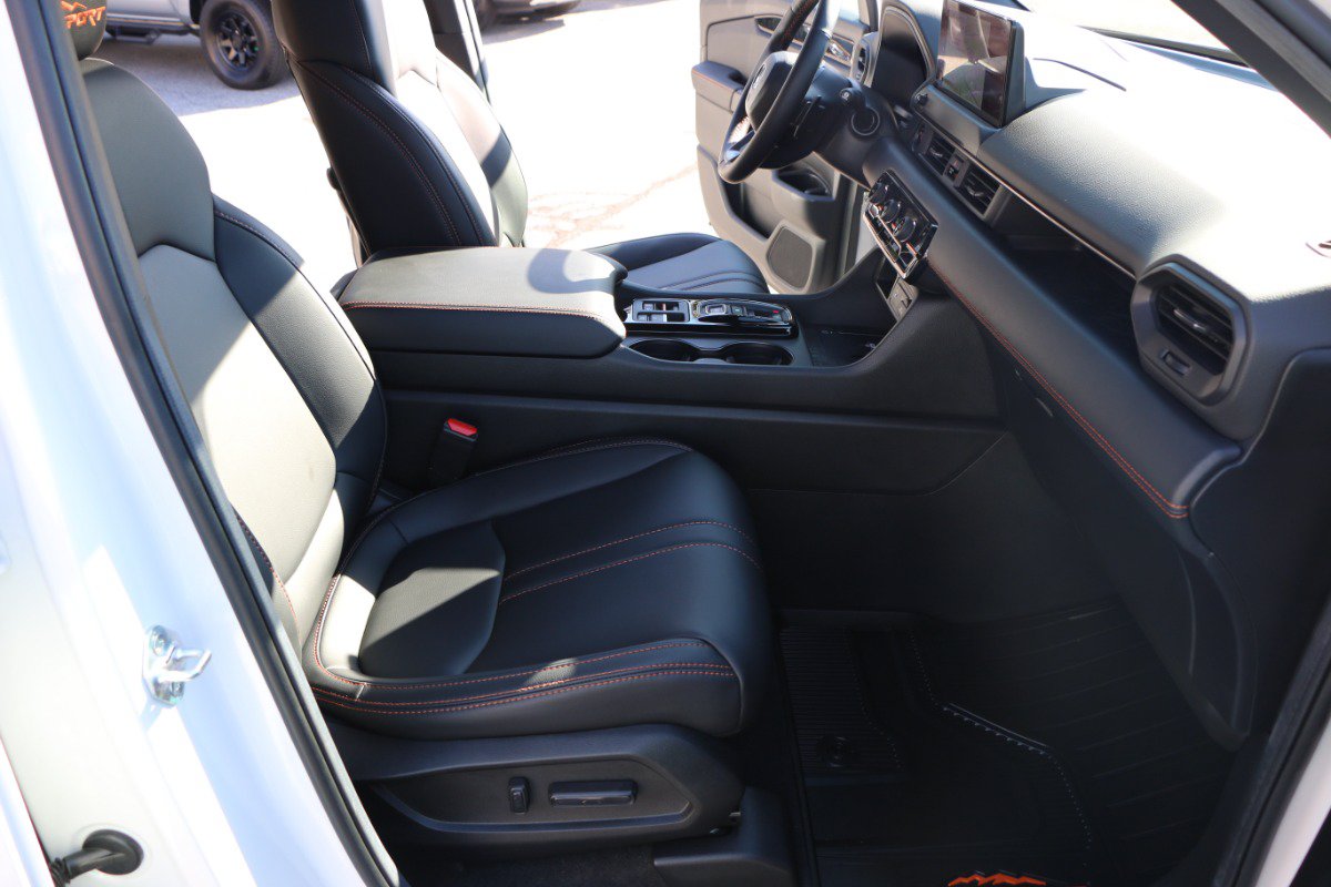 Used 2026 Honda Pilot TrailSport image 33