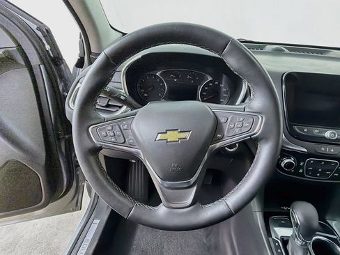 Used 2024 Chevrolet Equinox Premier AWD/4WD image 11