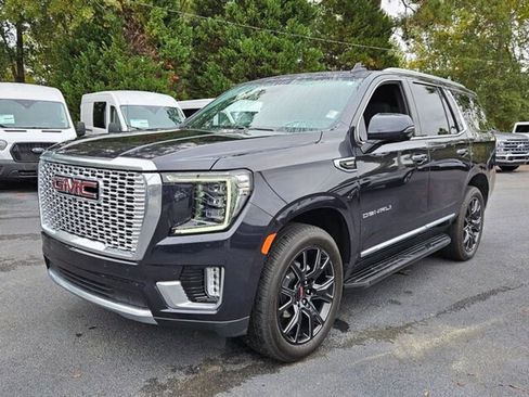 Used 2023 GMC Yukon Denali image 3
