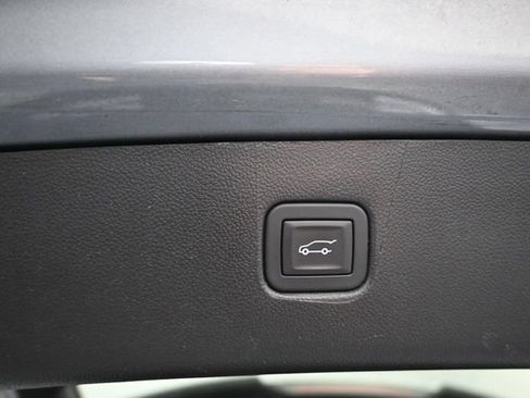 Used 2025 Chevrolet Blazer RS AWD/4WD image 43
