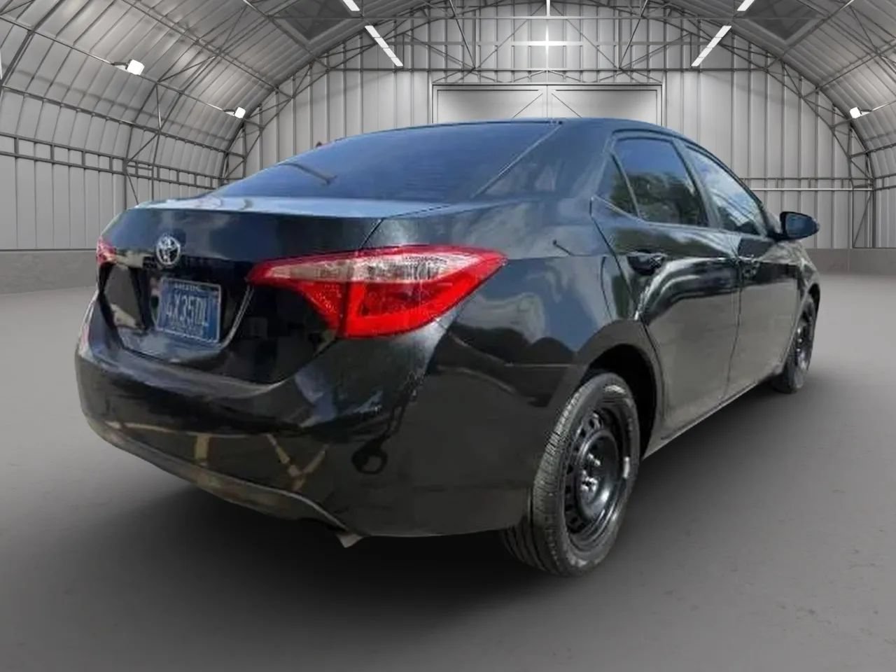 Used 2019 Toyota Corolla LE w/ Carpet Mat Package (TMS) FWD image 3