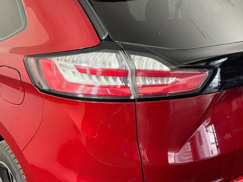 Used 2022 Ford Edge ST AWD/4WD image 36