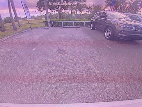 Certified 2023 Jeep Compass Limited w/ Elite Group image 21