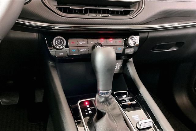 New 2026 Jeep Compass Latitude AWD/4WD image 7