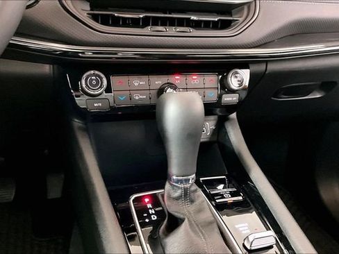 New 2026 Jeep Compass Latitude AWD/4WD image 7