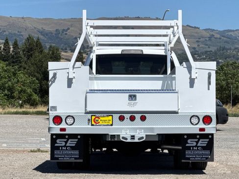 New 2026 RAM 3500 Tradesman w/ Chrome Appearance Group A AWD/4WD image 5