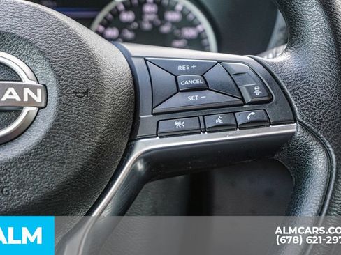 Used 2024 Nissan Sentra SV FWD image 29