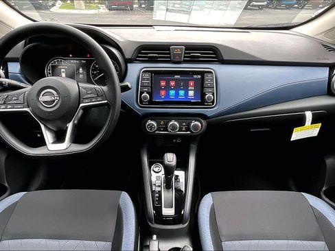 New 2025 Nissan Versa SV image 5