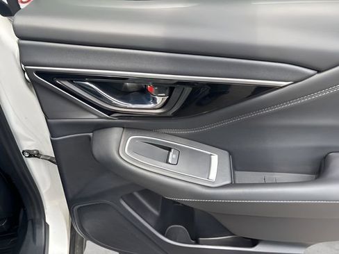 Used 2020 Subaru Outback Limited image 25