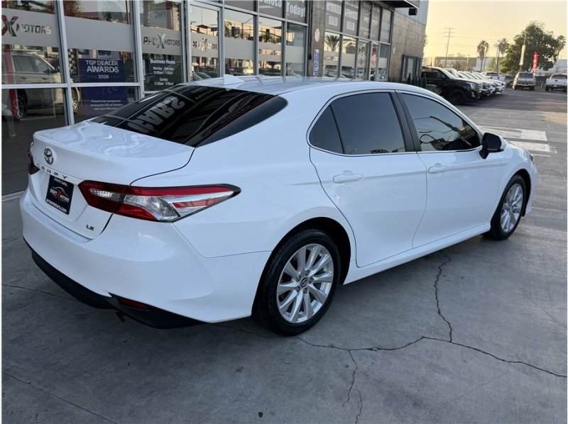 Used 2019 Toyota Camry LE FWD image 13