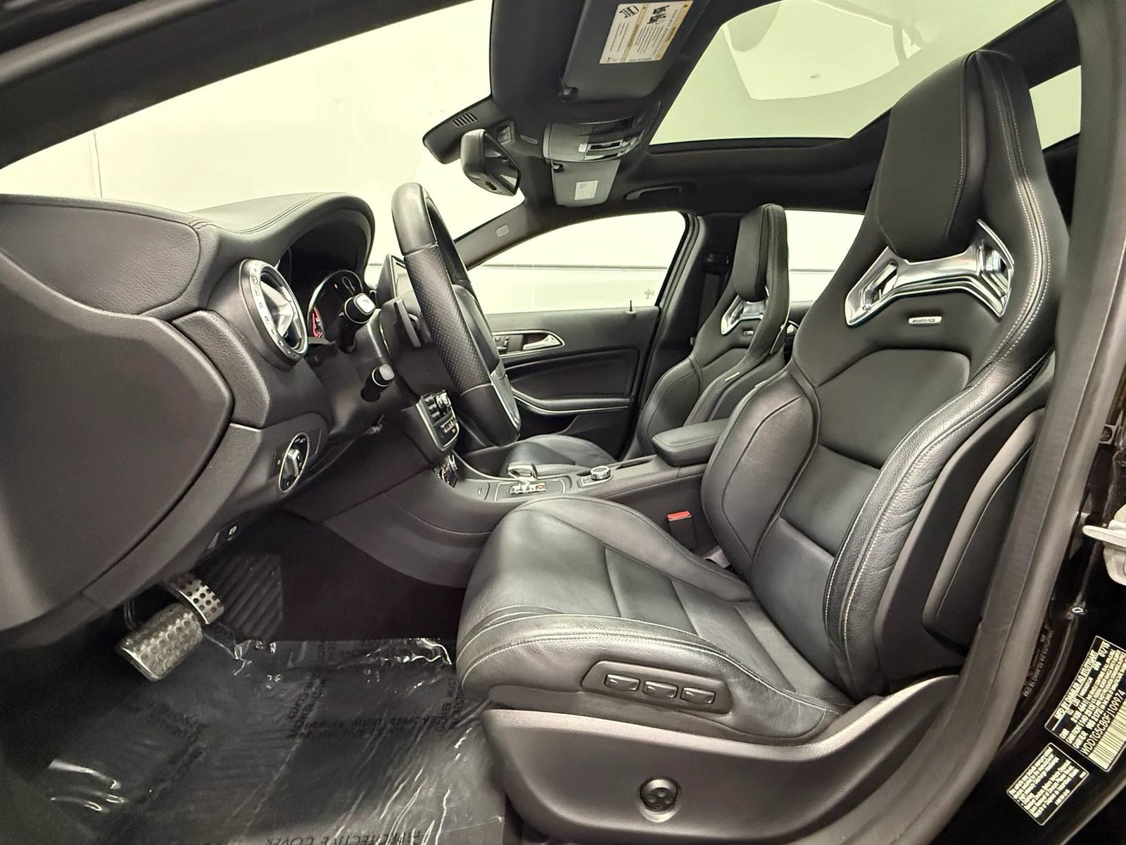Used 2015 Mercedes-Benz GLA 45 AMG 4MATIC image 16