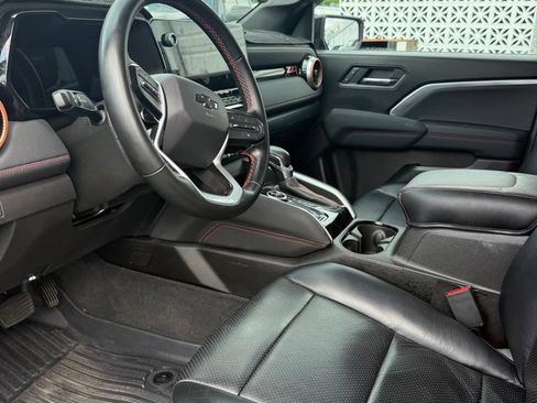 Used 2023 Chevrolet Colorado Z71 w/ Z71 Convenience Package 2 AWD/4WD image 12