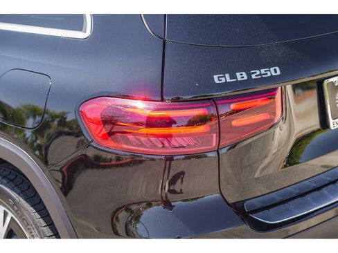 Certified 2026 Mercedes-Benz GLB 250 image 11