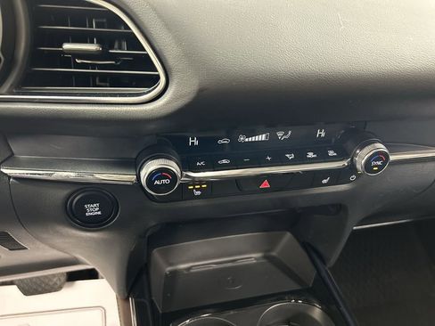 Certified 2025 MAZDA CX-30 AWD 2.5 S w/ Premium Package image 17