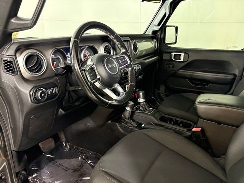 Used 2020 Jeep Wrangler Unlimited Sahara AWD/4WD image 22