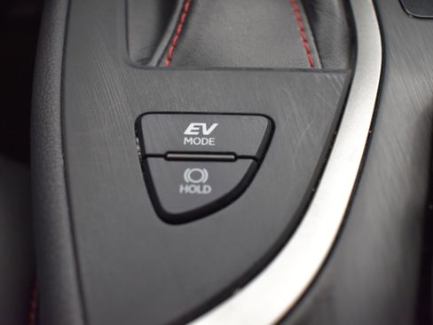 Used 2019 Lexus UX 250h F Sport w/ F Sport Premium Package image 20