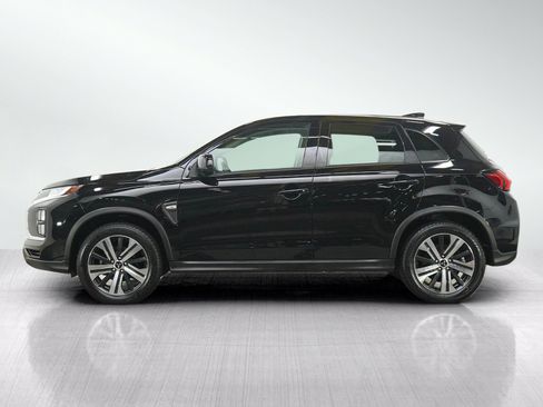 Used 2020 Mitsubishi Outlander Sport ES AWD/4WD image 2