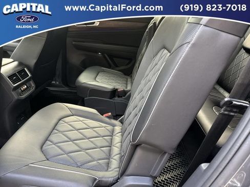 Used 2024 Volkswagen Atlas SEL Premium R-Line AWD/4WD image 18