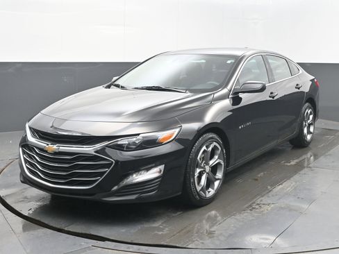 Used 2024 Chevrolet Malibu LT image 4