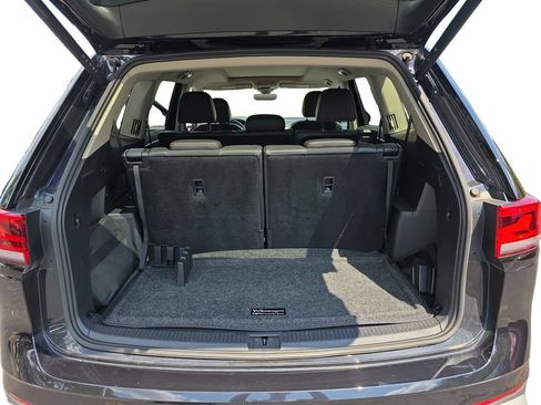 Certified 2024 Volkswagen Atlas Peak Edition SE AWD/4WD image 24