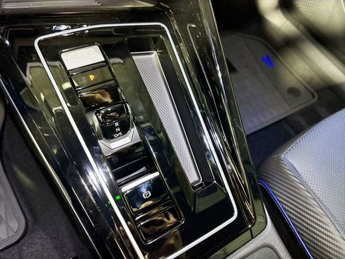 New 2026 Volkswagen Golf image 18