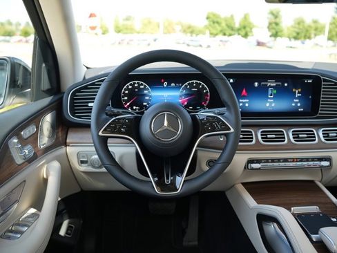 Used 2026 Mercedes-Benz GLE 450 4MATIC image 22