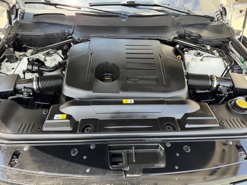 Used 2020 Land Rover Range Rover HSE AWD/4WD image 34