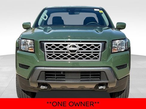 Used 2024 Nissan Frontier SV image 5