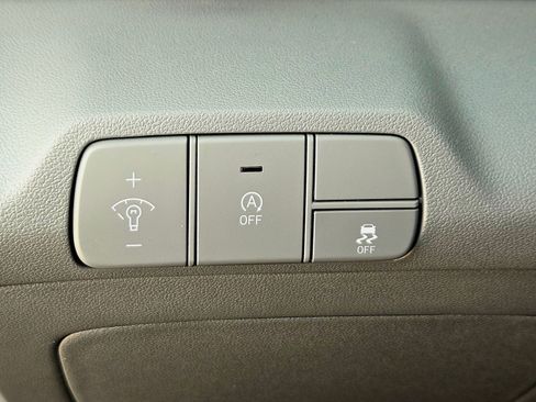 New 2026 Hyundai Elantra SE FWD image 14