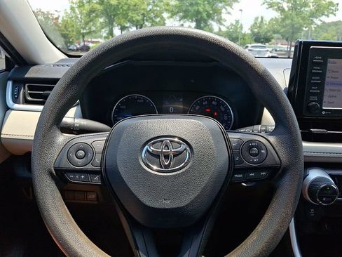 Used 2022 Toyota RAV4 XLE w/ Convenience Package AWD/4WD image 22