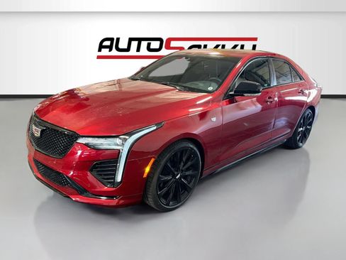 Used 2026 Cadillac CT4 Sport w/ LPO, ONYX Package RWD image 3