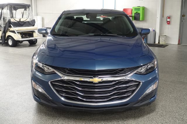 Used 2024 Chevrolet Malibu LT FWD image 2