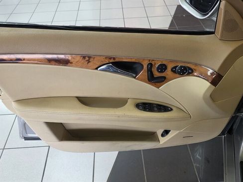 Used 2008 Mercedes-Benz E 350 4MATIC Sedan image 18