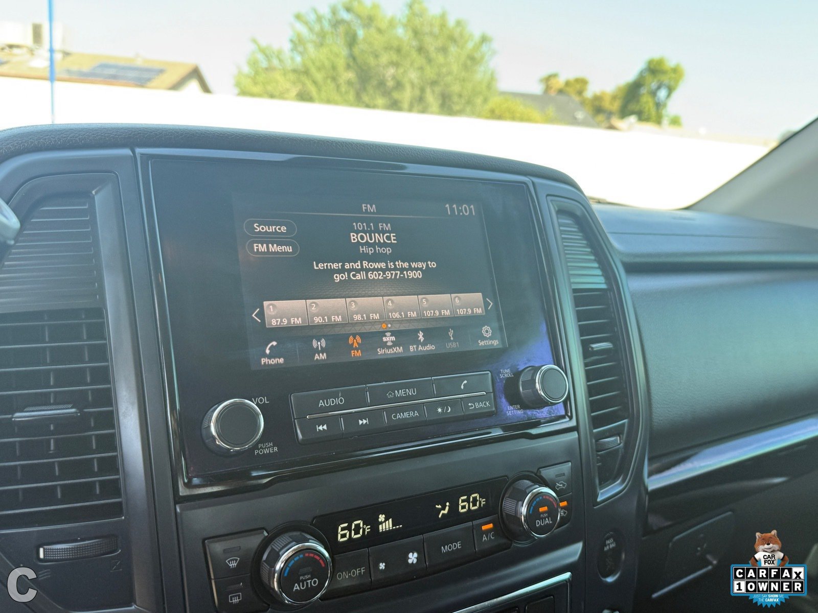 Used 2024 Nissan Titan SV w/ SV Convenience Package RWD image 25