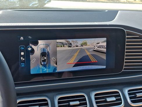 New 2026 Mercedes-Benz GLE 450 4MATIC image 14