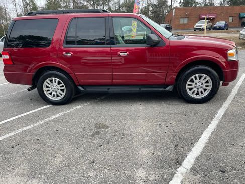 Used 2014 Ford Expedition XLT image 6