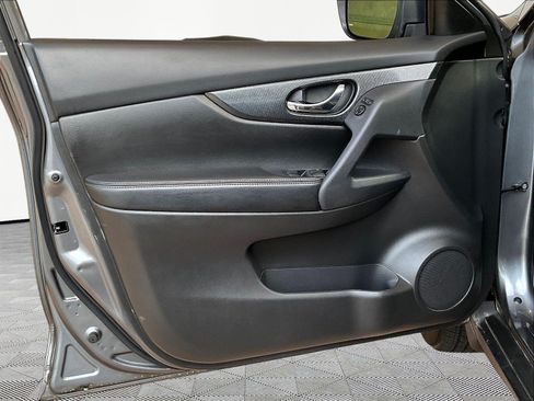 Used 2015 Nissan Rogue SL AWD/4WD image 20