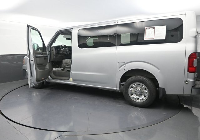 Used 2017 Nissan NV 3500 SV w/ SV Technology Package RWD image 33